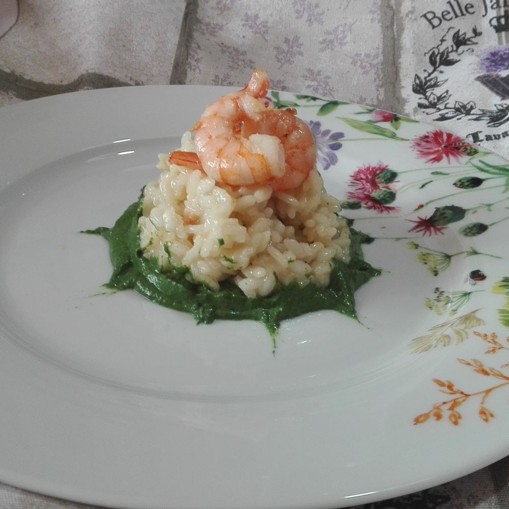 Riso Carnaroli con gamberi e crema di spinaci